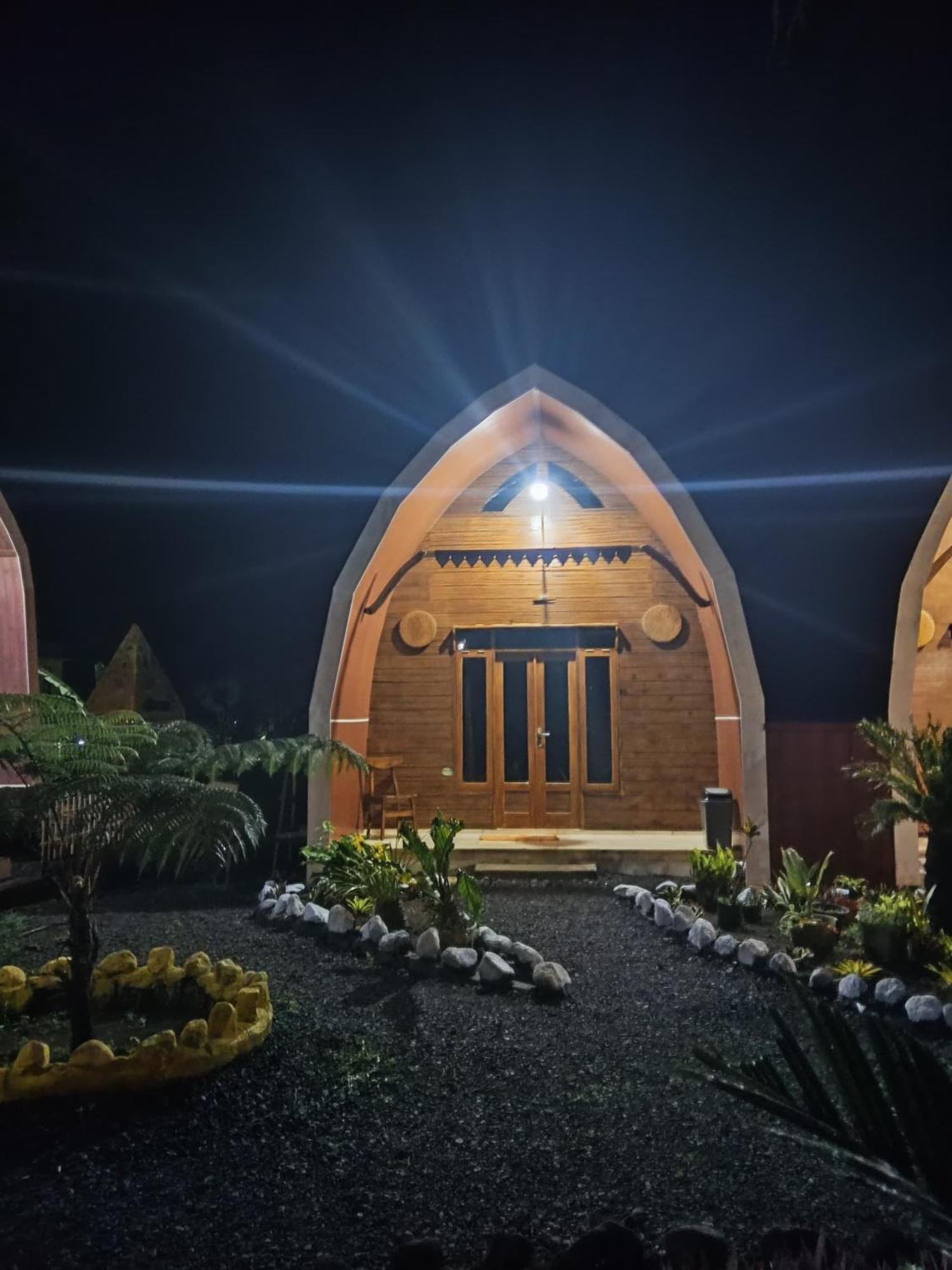 Indah Damai Cottages Sidomukti Экстерьер фото